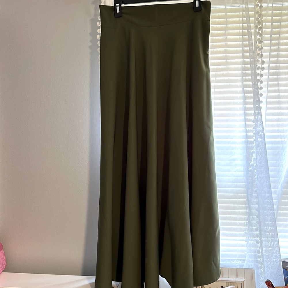 Olive green A-line skirt Turkish size 42 (women’s 8-10)
